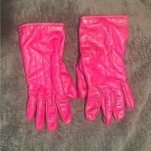 Coach gloves